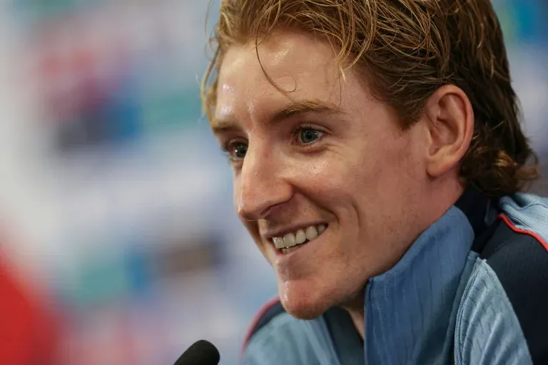 England cannot imitate Spain's success, says Gordon