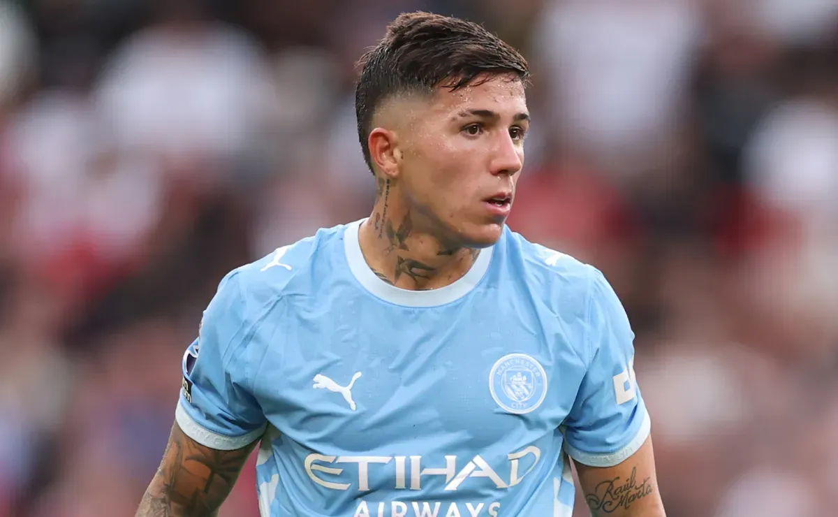 Why is Enzo Fernandez not starting for Manchester City vs Norwich City in the Carabao Cup?