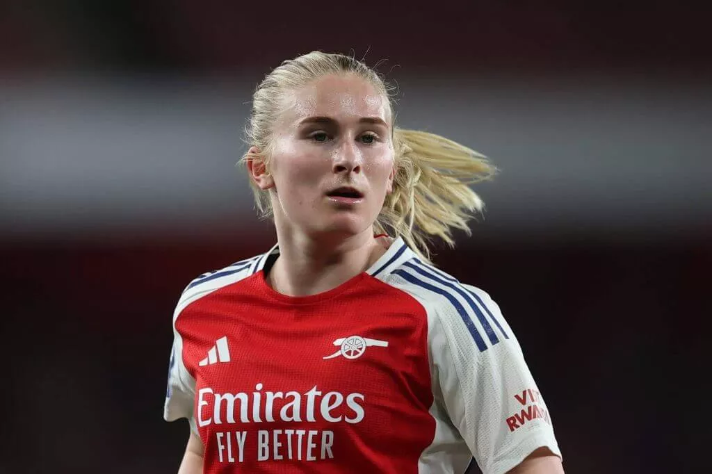 USWNT defender Jenna Nighswonger joins Aston Villa on loan from Arsenal