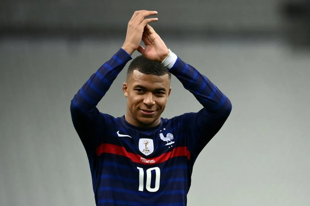 Mbappe Injury Update: Star Suffers Hyperextended Knee, Zidane Says 'Things Aren't Going Well'