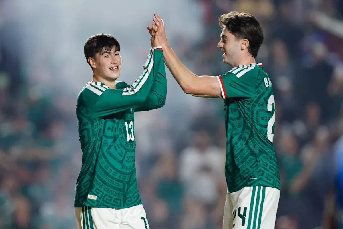  Mexico cruise past Iceland in friendly clash
