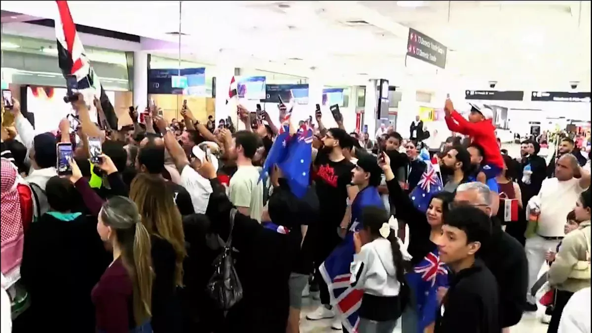 World Cup qualification earns Iraq coach Arnold a hero’s welcome in Sydney