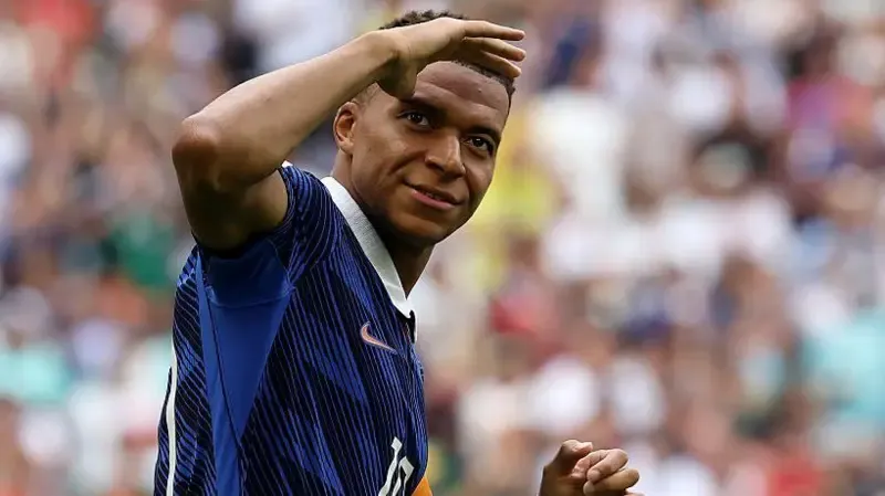 Mbappé hopes to dedicate Ballon d’Or win to Africa