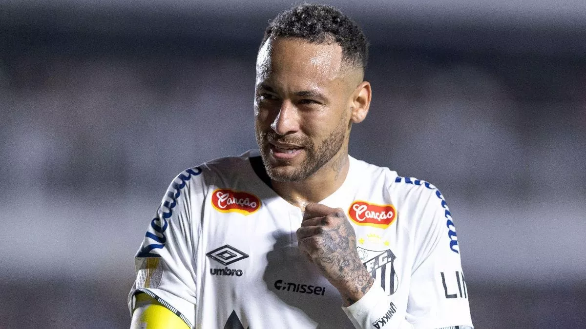 Neymar extends Santos contract in bid to play at 2026 World Cup