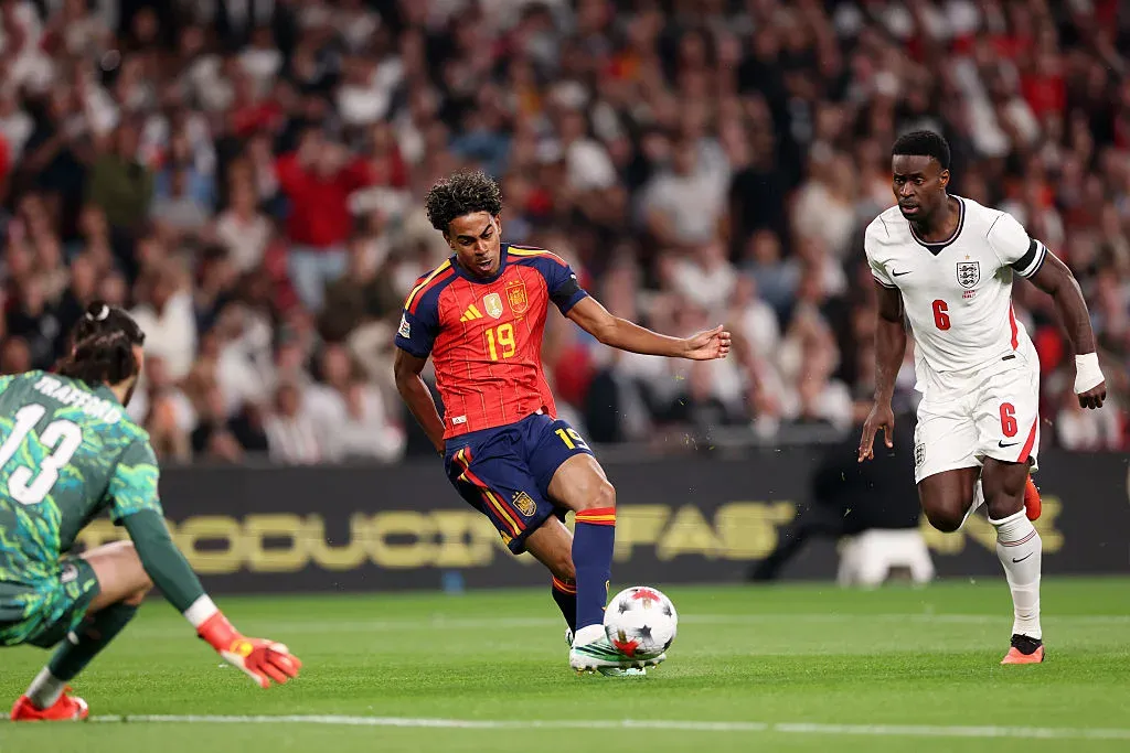  England v Spain first half has bizarre blunder and quick comeback
