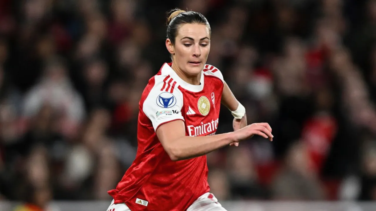 USWNT defender Emily Fox signs new Arsenal deal
