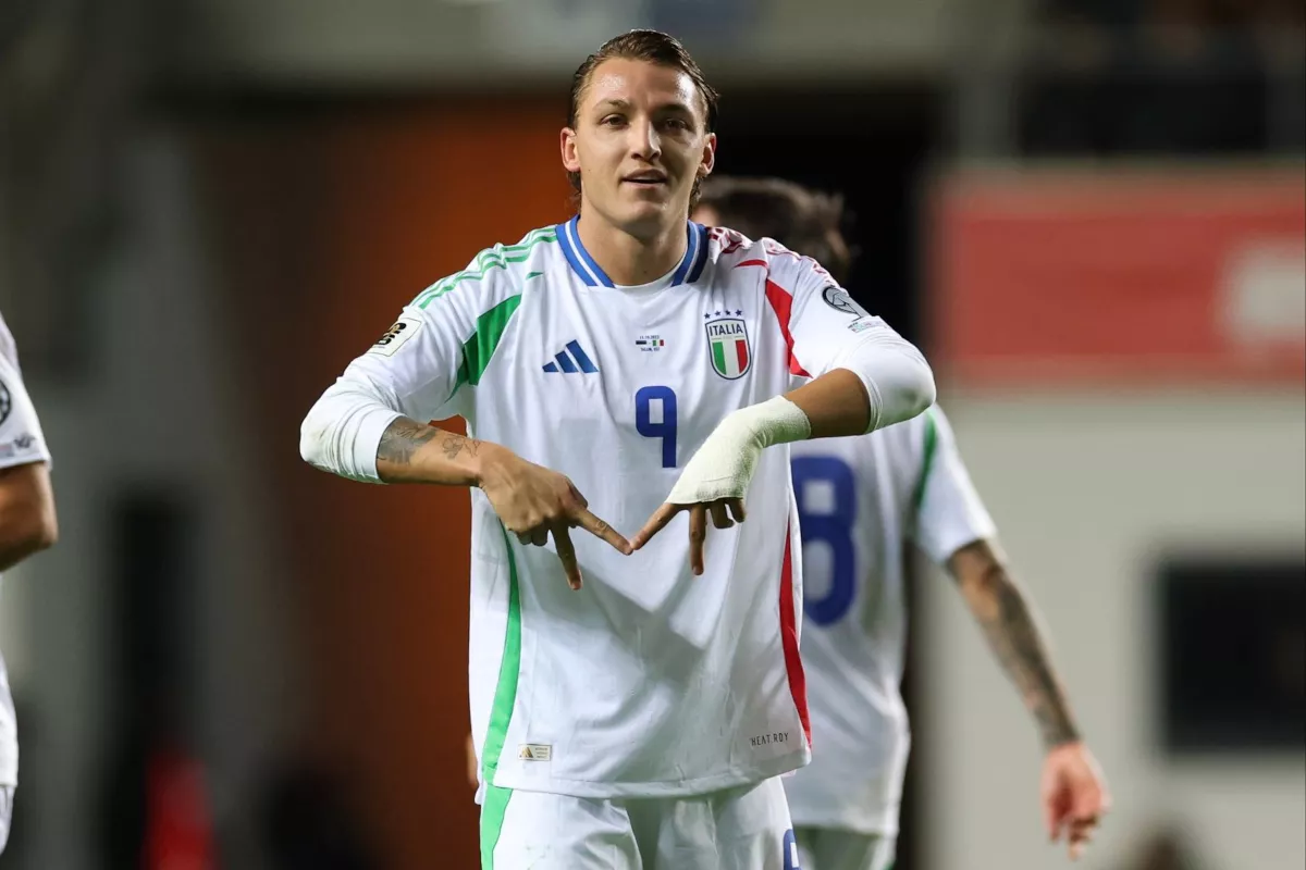 Milan meet agent of Italy star Retegui but have salary issue – report