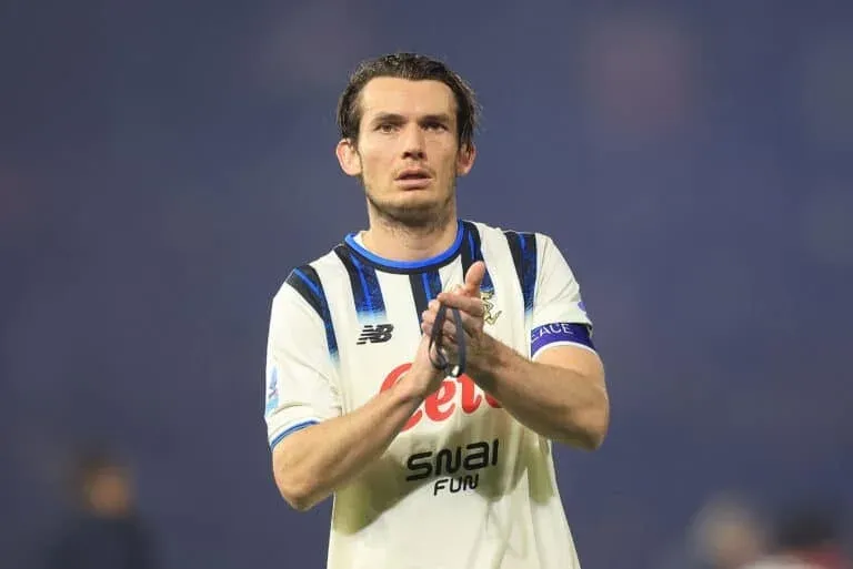 De Roon bids farewell to Atalanta: “Gasperini wanted me at all costs.”