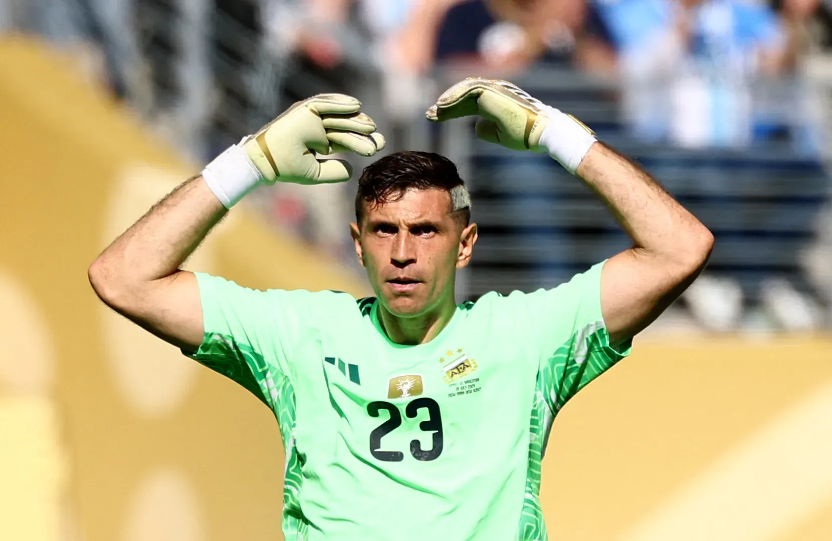 Chelsea sign Argentinian goalkeeper Emiliano Martinez from Aston Villa