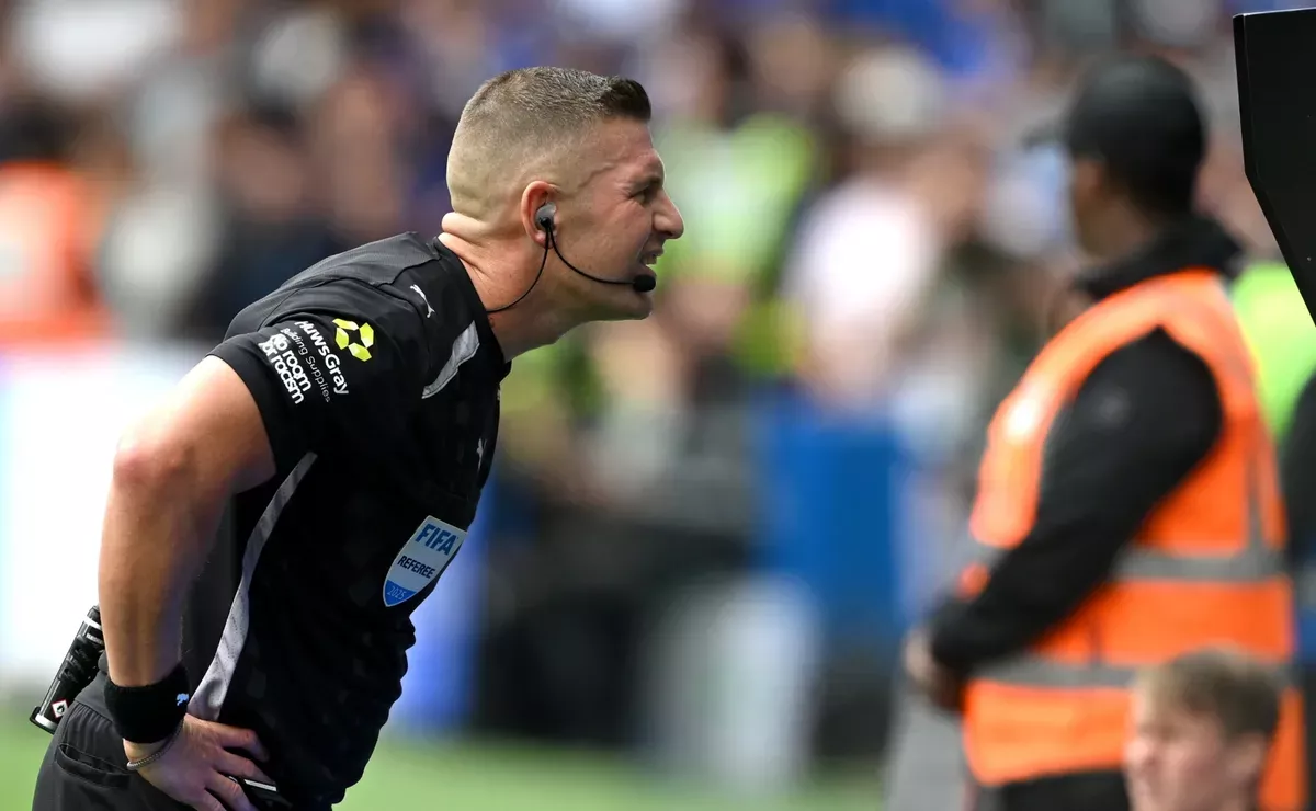 UEFA to discuss VAR changes with Premier League and other top European leagues amid overuse fears