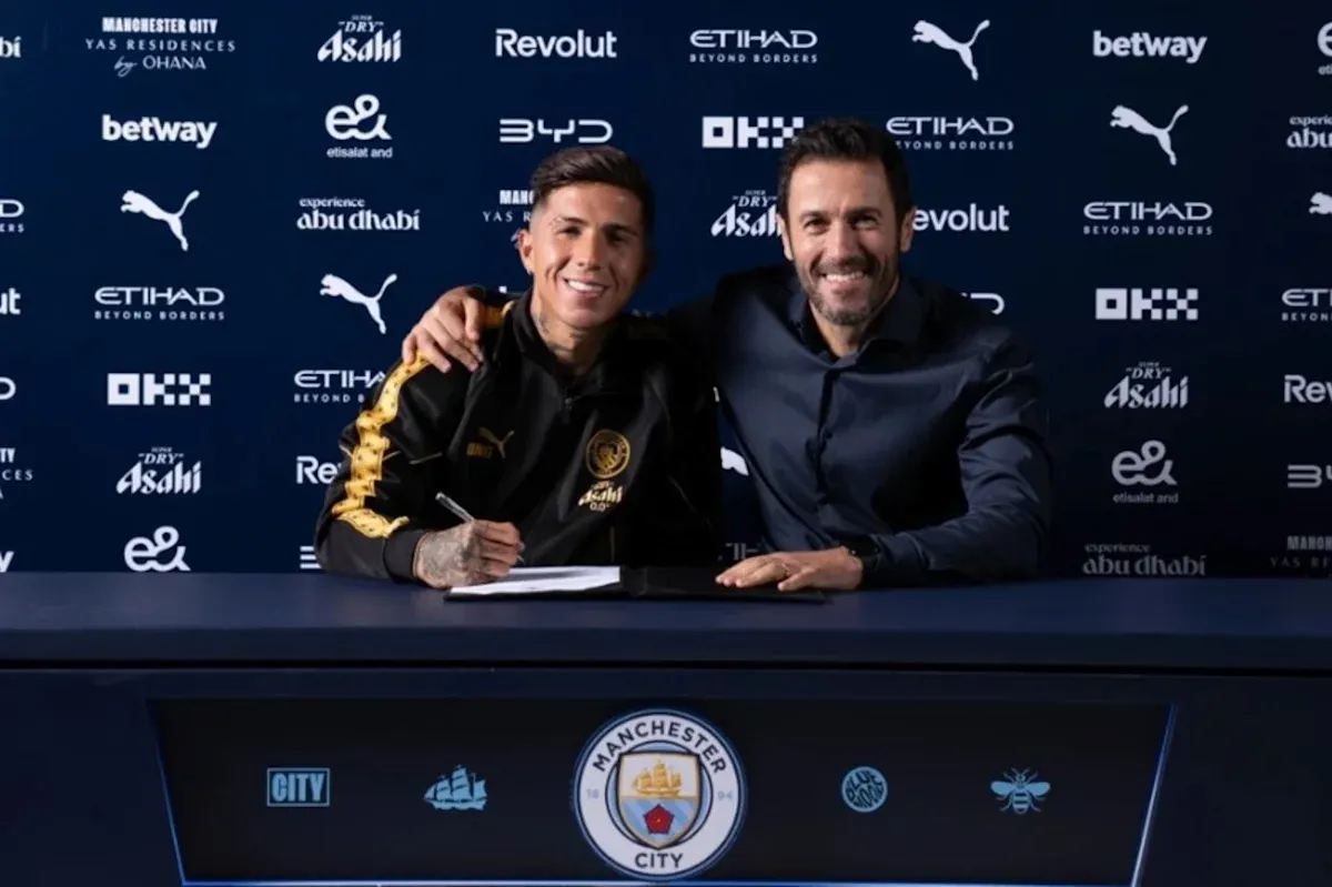 Manchester City sign Enzo Fernández for British-record fee of £125m
