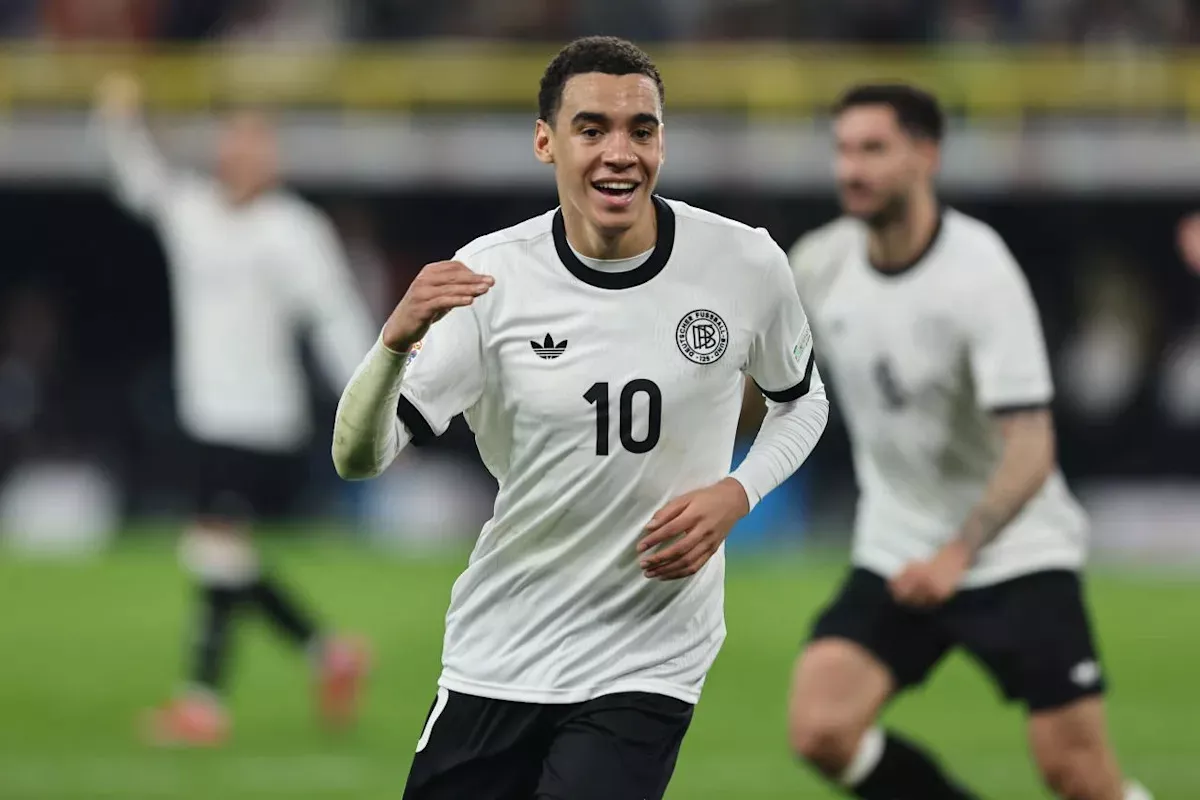 Bayern boss hits back at Kahn over Musiala World Cup comments