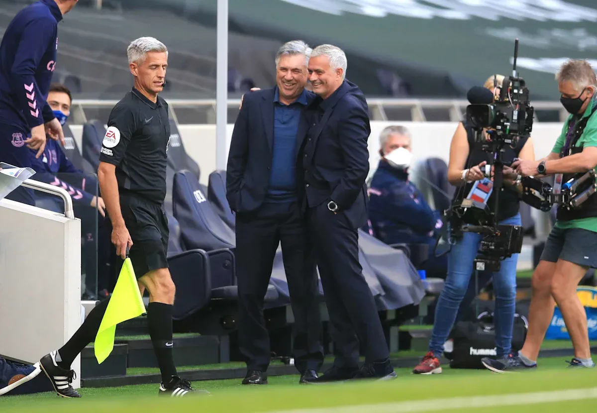 Watch: Carlo Ancelotti visits José Mourinho and former players in Real Madrid training
