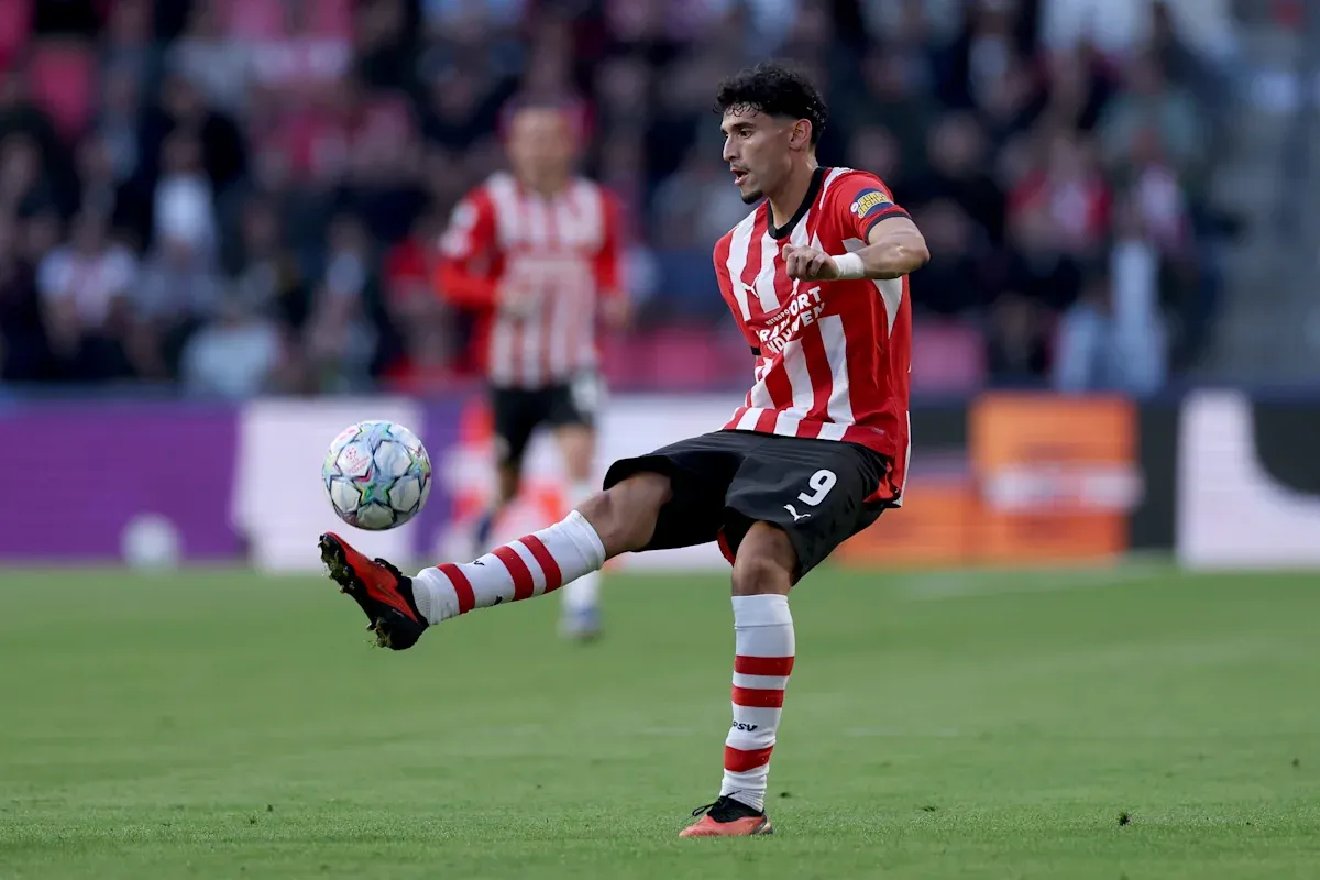USMNT forward Ricardo Pepi subbed off with injury for PSV