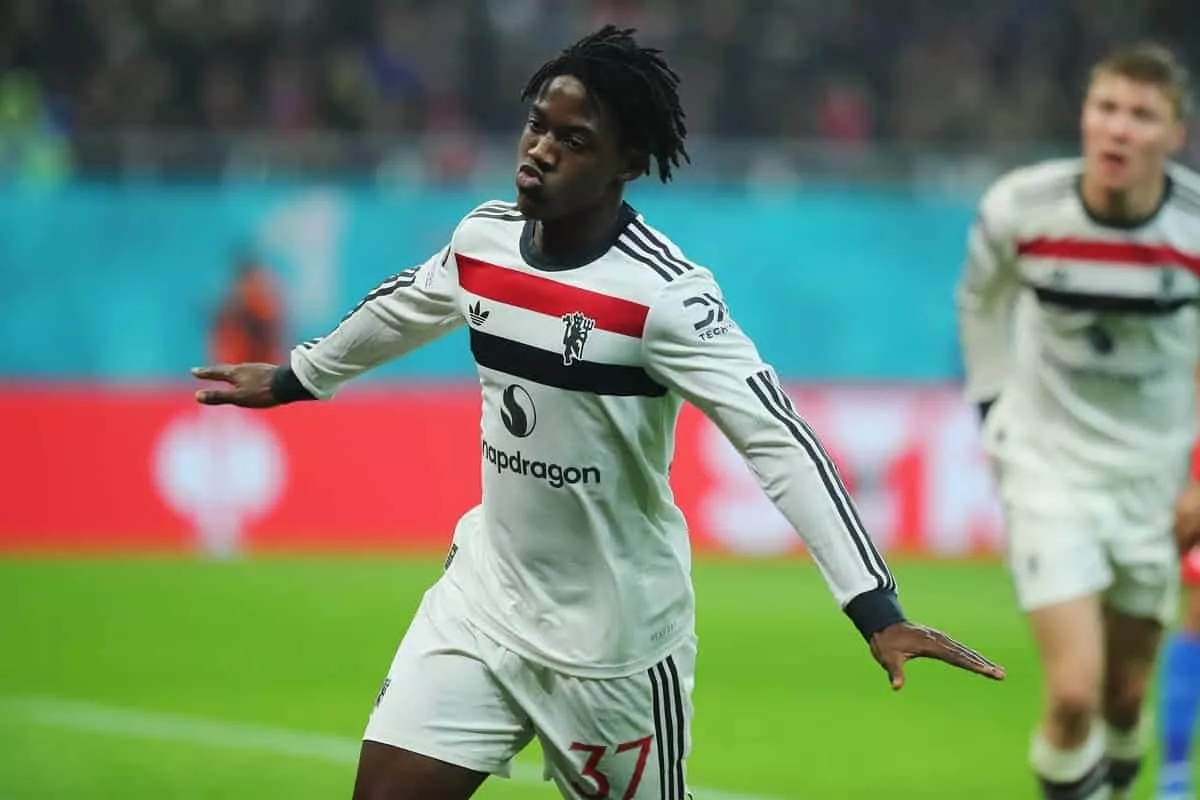 Manchester United: Carrick praises Mainoo and tips midfielder for England recall