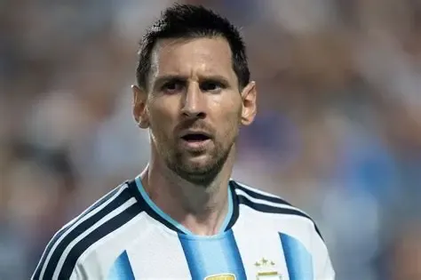 How I convinced Messi to return for farewell match — Scaloni