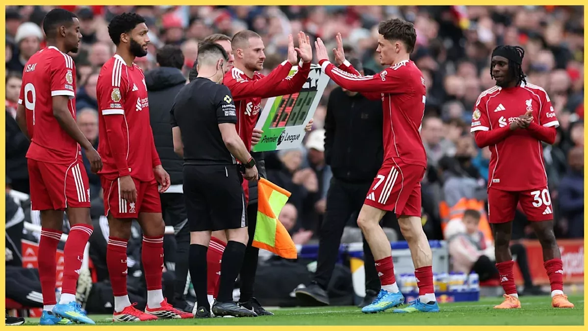 Journalist casts doubt over Liverpool regular who ‘cannot play Premier League football anymore’