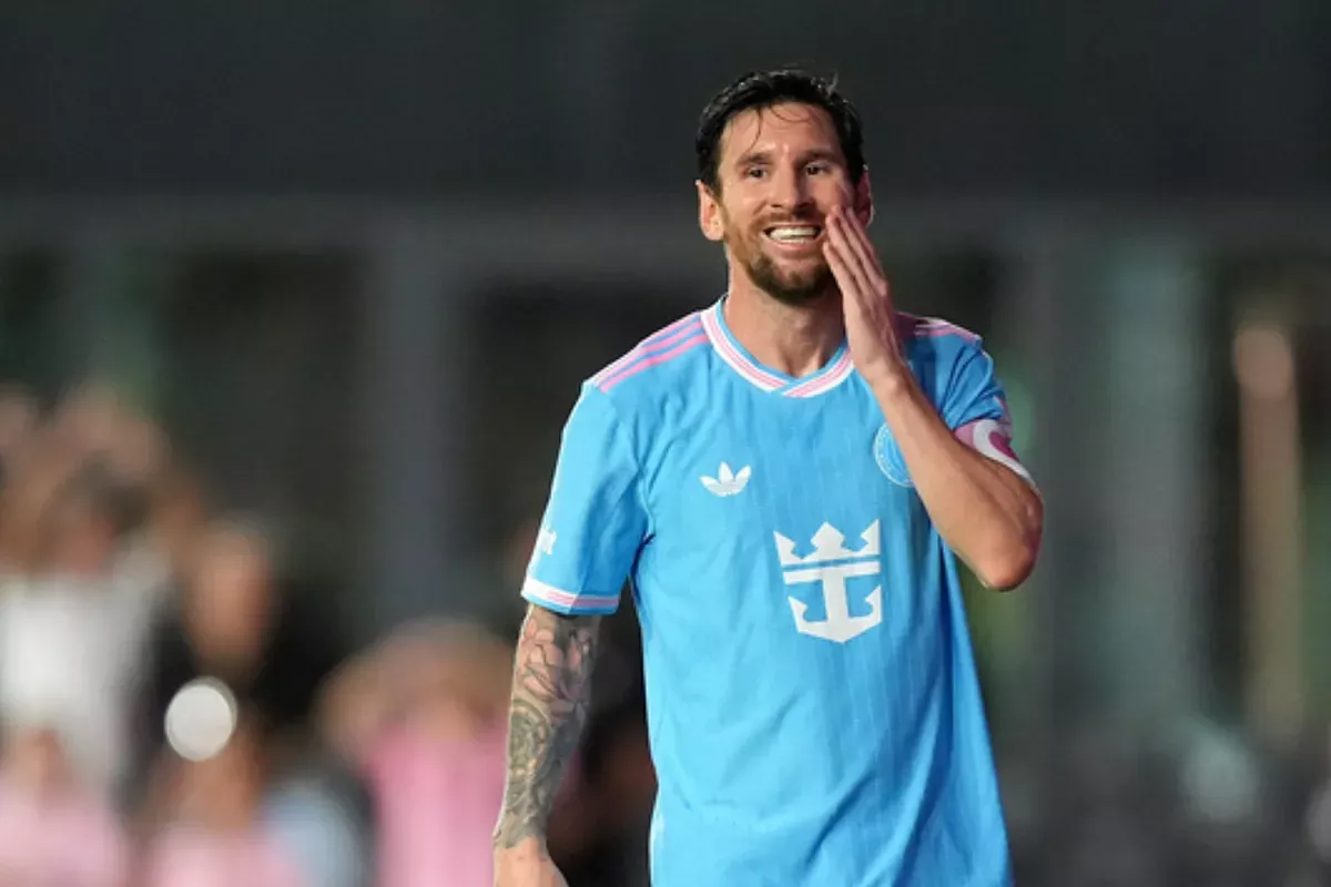 What trophies has Lionel Messi not yet won in his career?