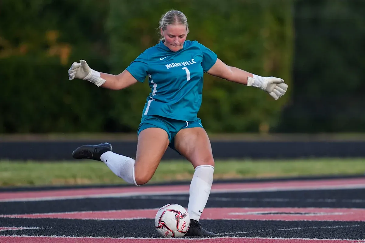 Vote for the top midseason girls soccer player of the year in the Knoxville area