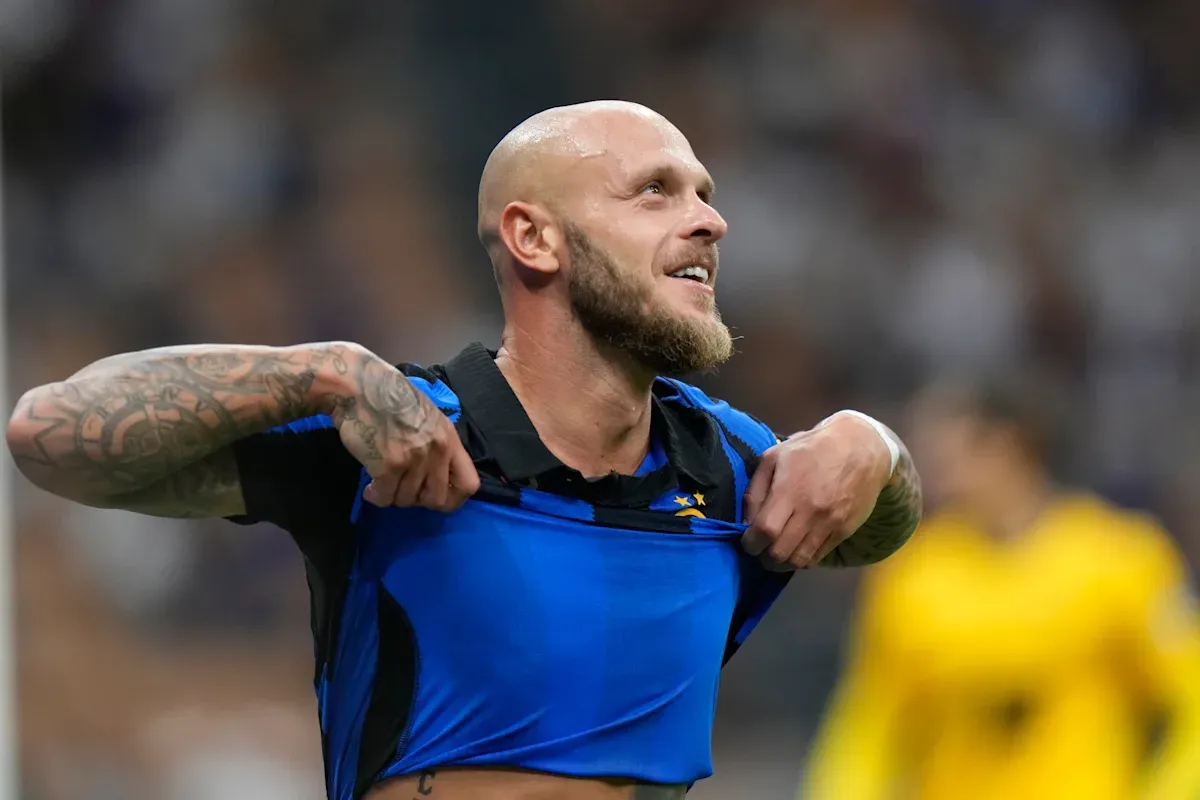 Inter fullback Federico Dimarco wins top honors at Italian players’ association gala