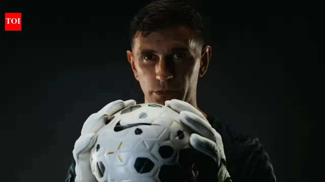 Chelsea land two-time world’s best goalkeeper Emiliano Martinez on three-year deal