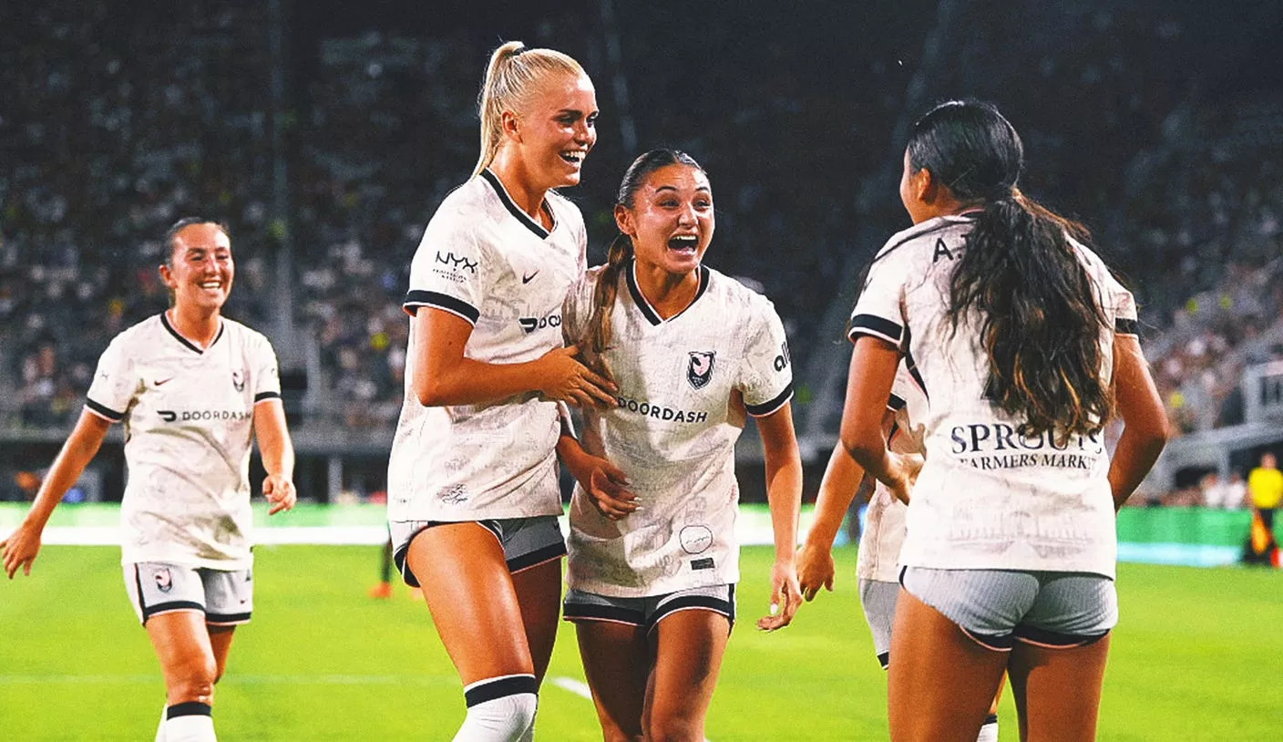 Gisele Thompson scores first pro goal, makes NWSL history with sister Alyssa