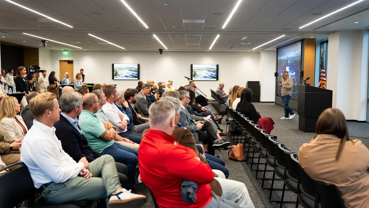 'This team can be yours' United Soccer League lobbies Des Moines