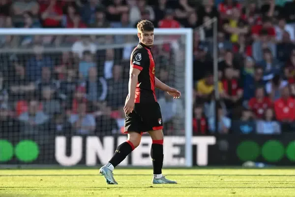 Manchester City enter race to sign £45 million-rated Bournemouth defender