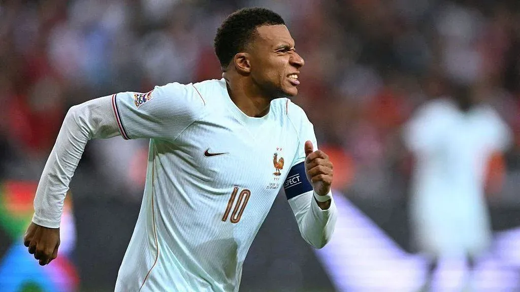Mbappe injured while scoring in France win