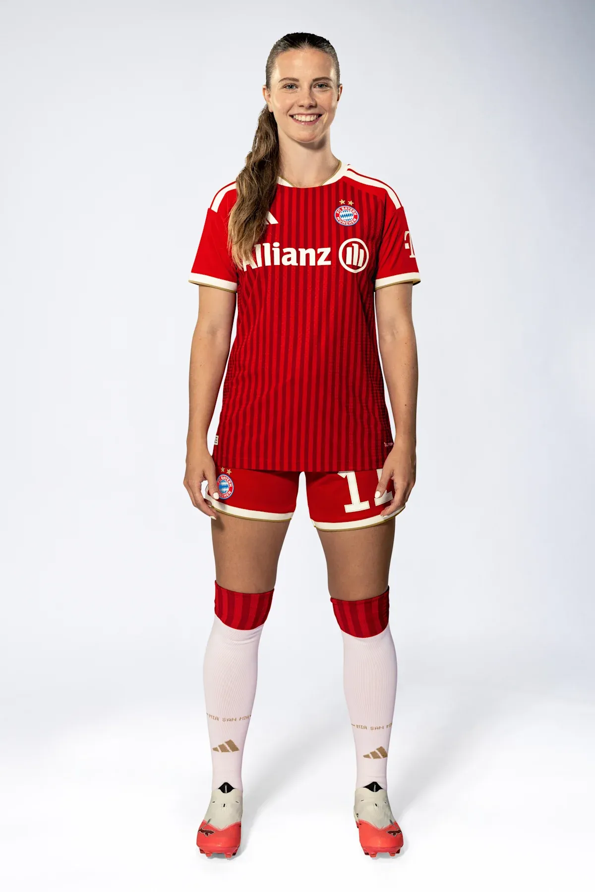 Medical student Sarah Mattner put her education on hold and debuted for Bayern Munich Frauen