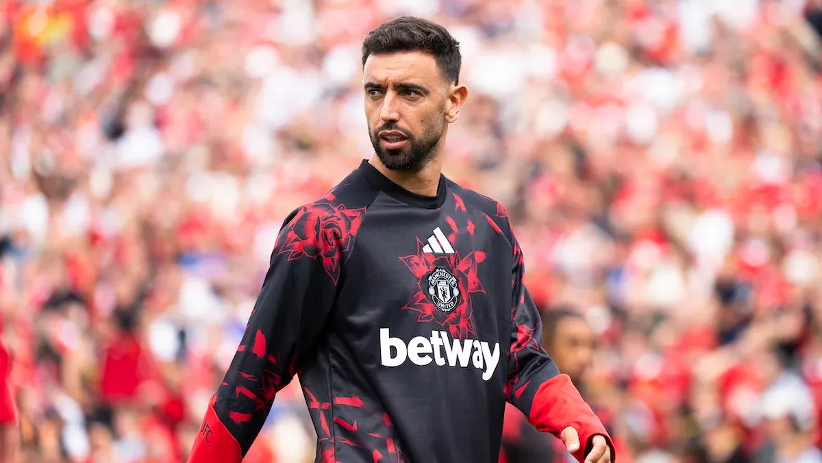Bruno Fernandes: Fabrizio Romano reveals what’s causing Man United contract deadlock