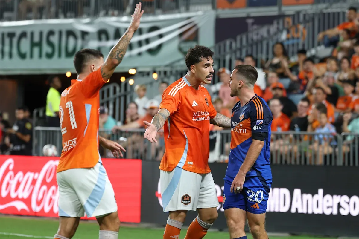 FC Cincinnati rallies from two down on Denkey PK in stoppage time