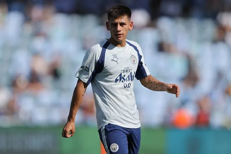 Manchester City star joins Benfica on loan after advice from teammate