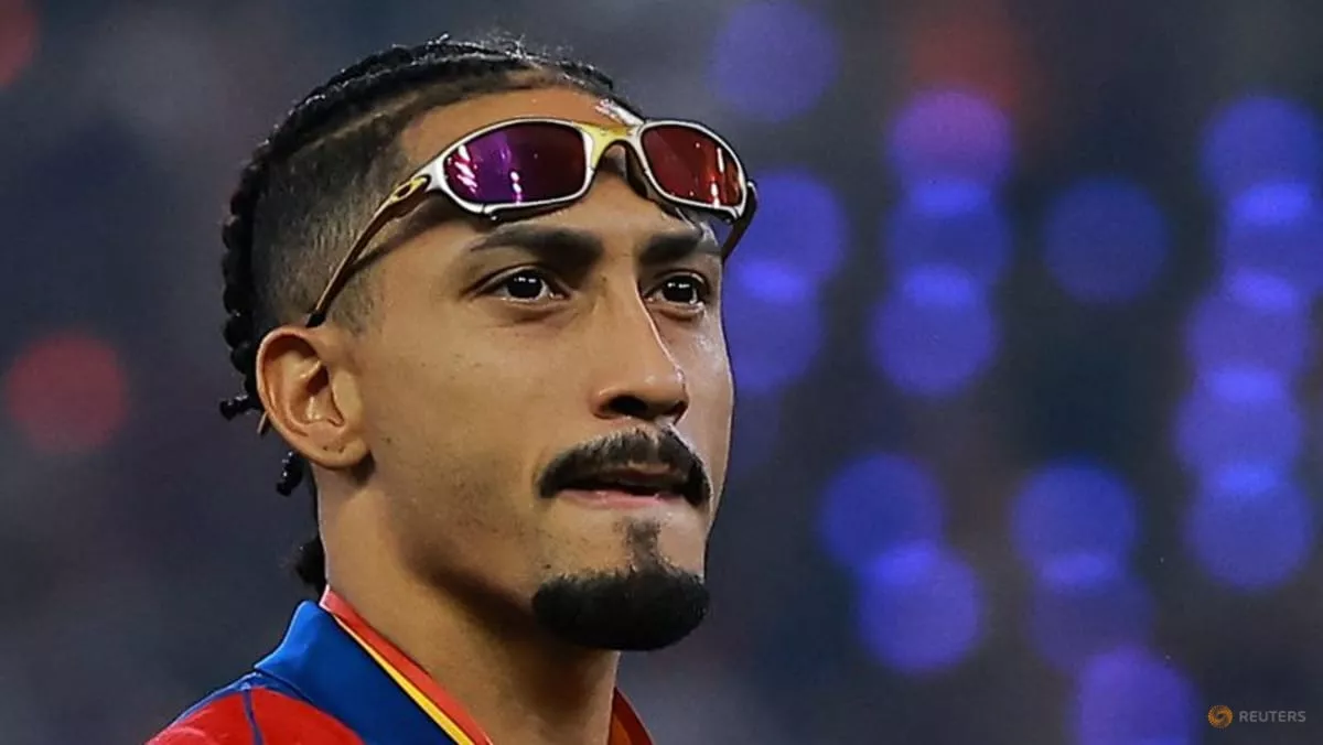 Raphinha in doubt for Sociedad game as Barca look to stretch LaLiga lead