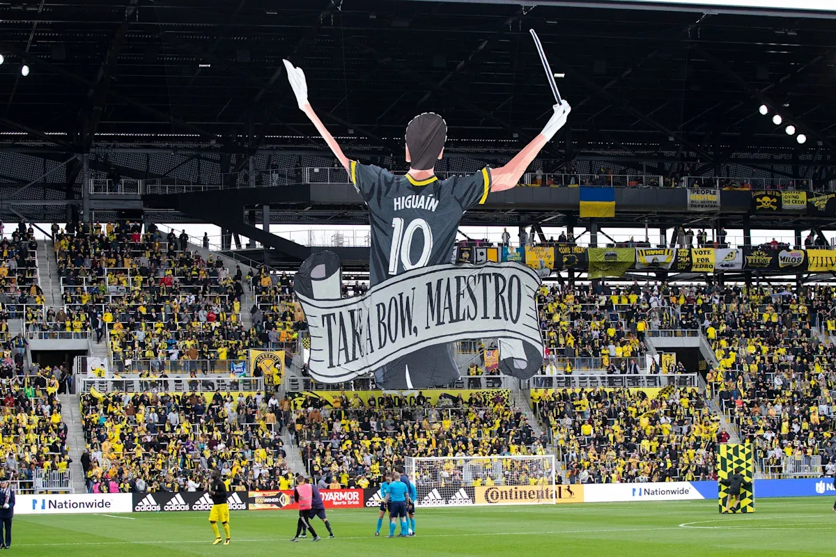 Higuain fired by Columbus Crew 2 after alleged incident with female ref