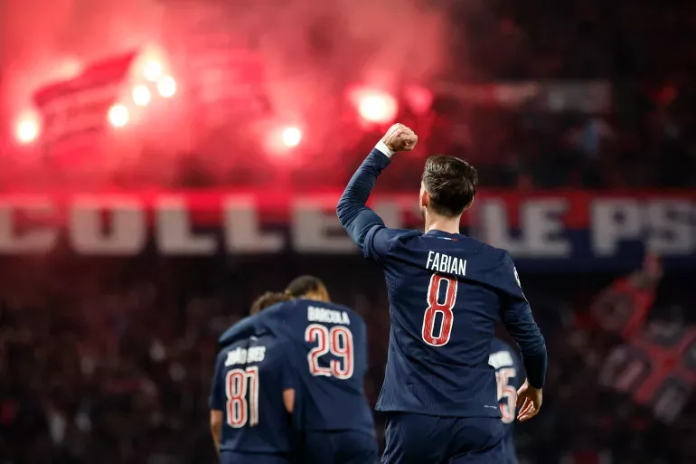 UEFA 2025 Showdown: PSG vs <a href='https://www.soccerpros.us/club/inter-milan'>Inter Milan</a> in <a href='https://www.soccerpros.us/competition/champions-league'>Champions League</a> & <a href='https://www.soccerpros.us/club/manchester-united'>Manchester United</a> vs Tottenham in <a href='https://www.soccerpros.us/competition/europa-league'>Europa League</a>!